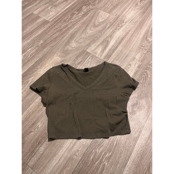 Crop Tee - Picture 1 of 2